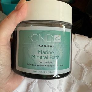 CND Marine Mineral Bath